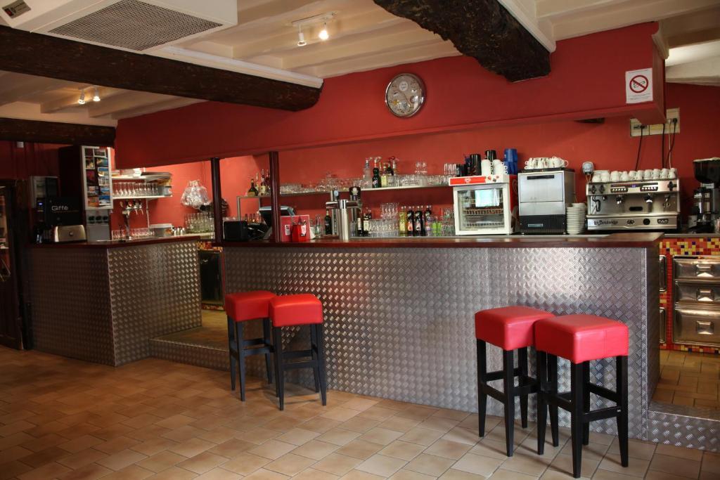 O2 Saone Hotel Reyrieux Buitenkant foto